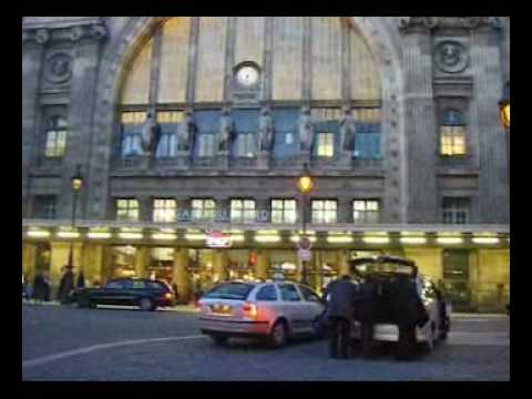 Escort place clichy
