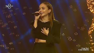 DAMLA SÖNMEZ - BAŞIMA GELENLER - 2022 - YILBAŞI ÖZEL FULL PERFORMANS İNANILMAZ - O SES TÜRKİYE Resimi