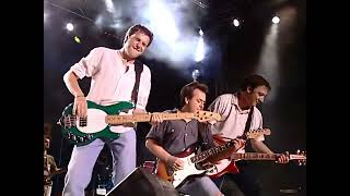 Hombres G - El Ataque De Las Chicas Cocodrilo (En Vivo) [Remastered In 4K] (Official Music Video)