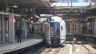 品川駅を通過＆発着する特急「成田エクスプレス」E259系