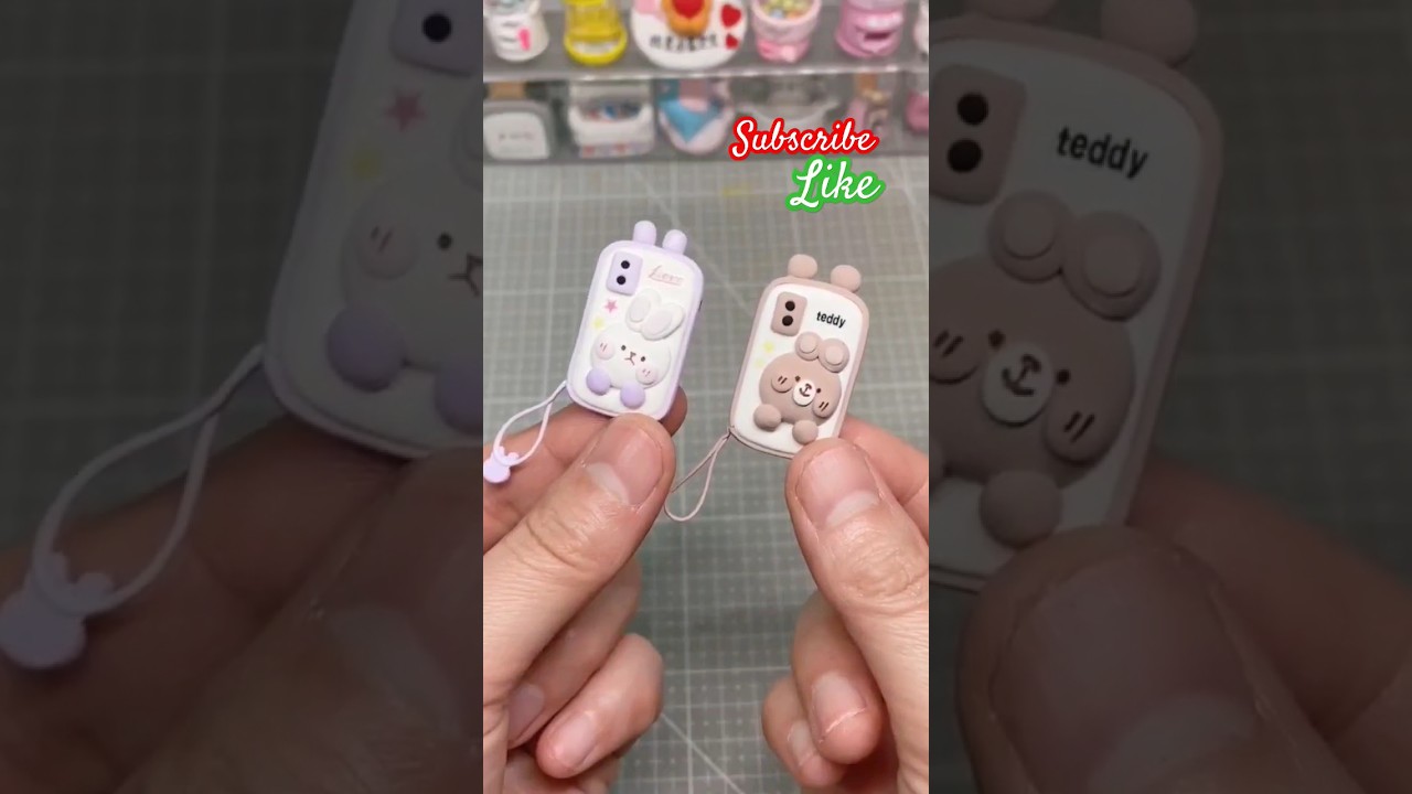 Mini mobile phone with clay, which one do you want to use to make calls 