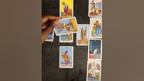 Learning how to interpreted the tarot cards using the Celtic Cross. Clairvoyant doing a love reading