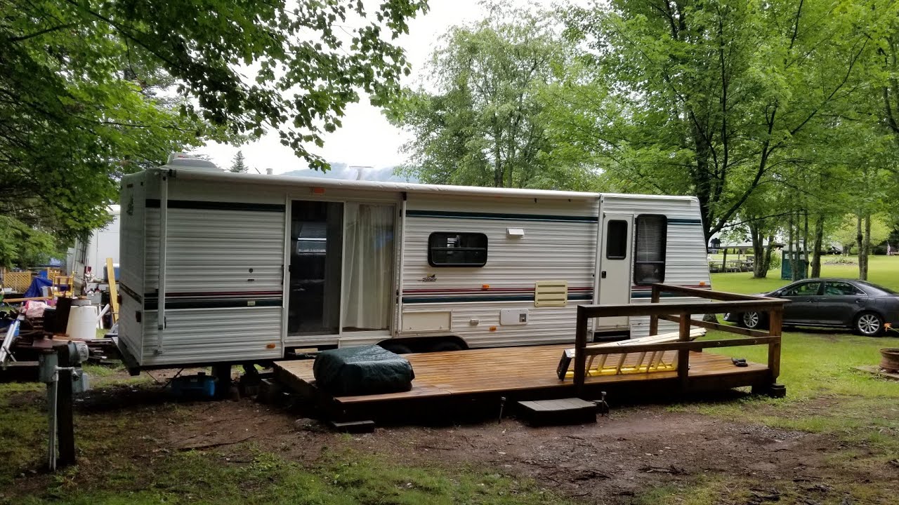 RV roof replacement: 32' 1997 Sunline Saturn T-32 SS Pt. 2 - YouTube