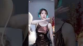 迷人的黎闪电20230408083525