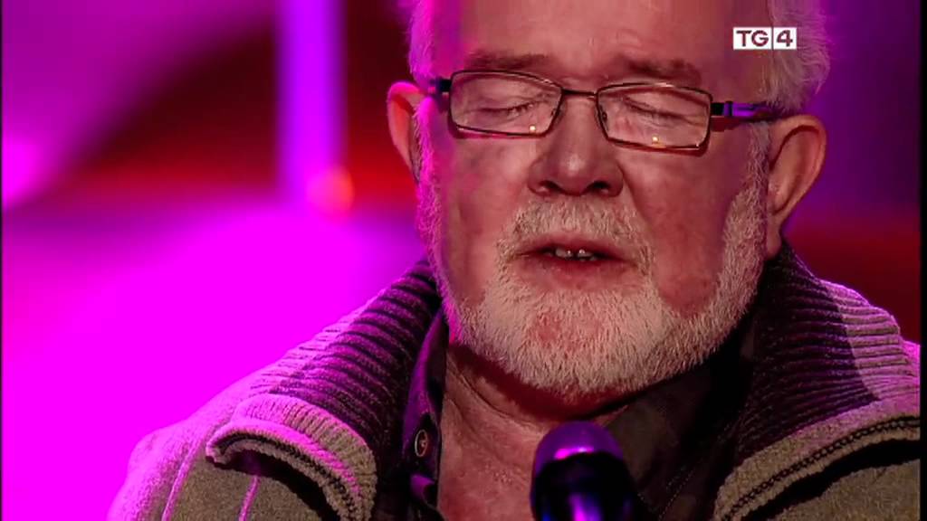 Gradam Ceol TG4 2012 - Eoiní Ó Suilleabháin & Nell Ní Chróinín