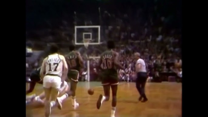 JOHN HAVLICEK & DAVE COWENS BOSTON CELTICS VS. MILWAUKEE BUCKS BOB DANDRIDGE