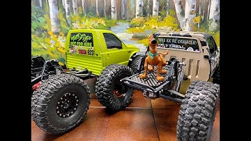 Axial SCX10 II with Axial SCX10 III Portal Axle Toyota Mojave II Hard Body Half Cab Crawler Build