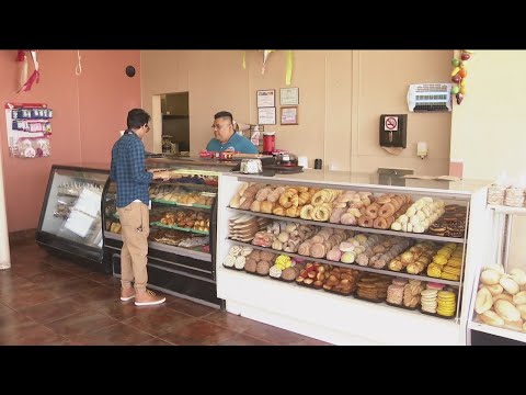 Video: ¿Cuánto cuesta una barra de pan en EE. UU.?