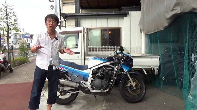 空冷と油冷と水冷の特徴と長所 短所について紹介 Gsxr750 Youtube