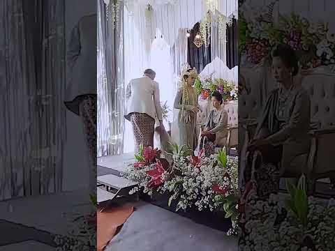 Sungkeman, Sacred Procession at a Javanese Wedding