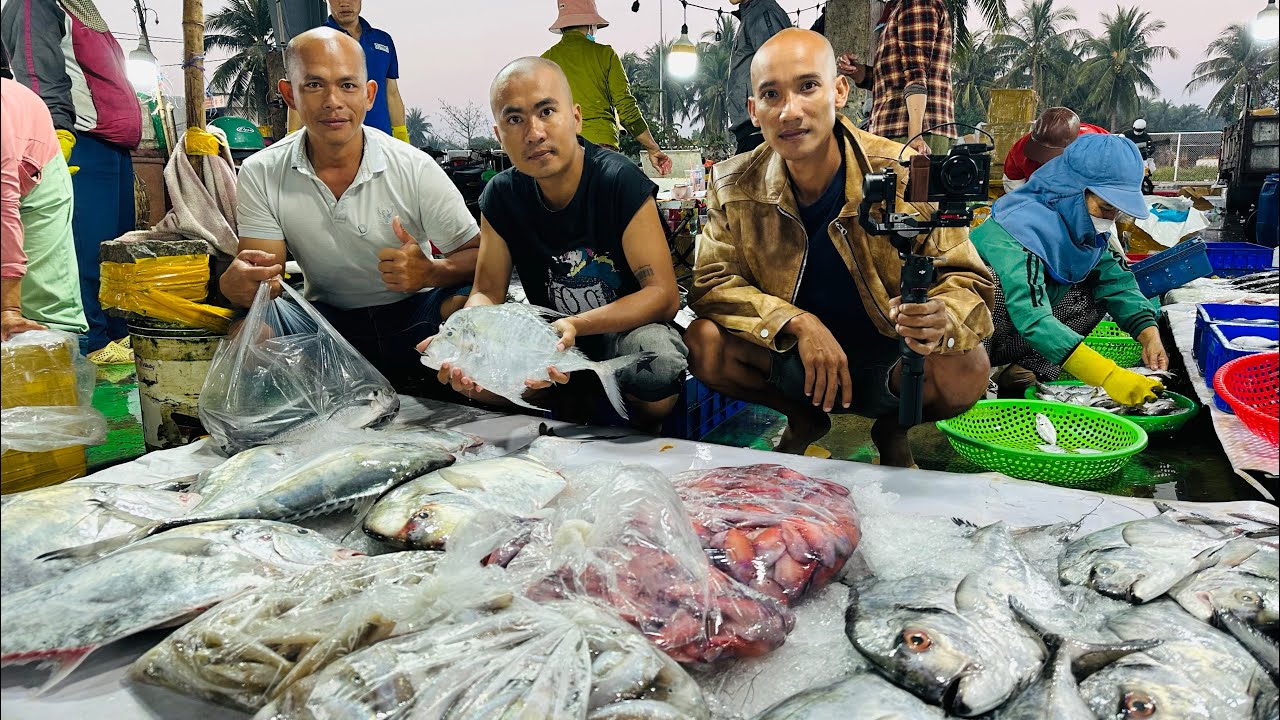 Đi Chợ Sáng Cảng Biển Tam Quan Mua Hải Sản - Toàn Đen Sơn Dược Vlog