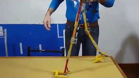 Robótica Educativa:  Prototipo de exoesqueleto construido con Lego y Arduino