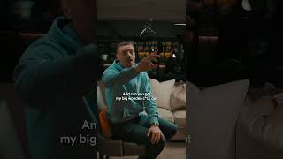 You’ll never guess what kind of bottle opener Jamie Vardy uses…UNTOLD UK: JAMIE VARDY #flixymo