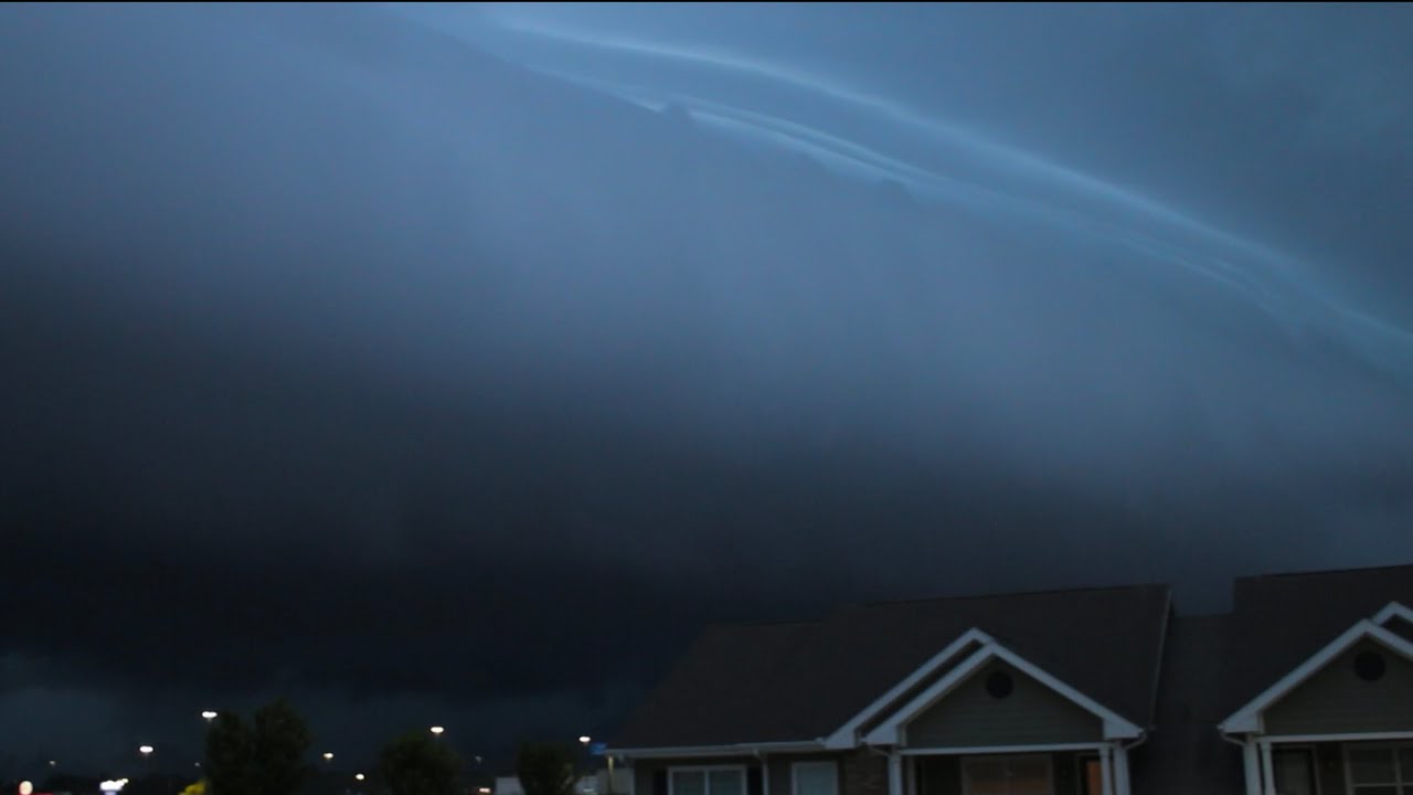 Maryville, MO | MOTHERSHIP Shelf-Cloud, Strong Winds, and Lightning in the morning - 6/30/2023