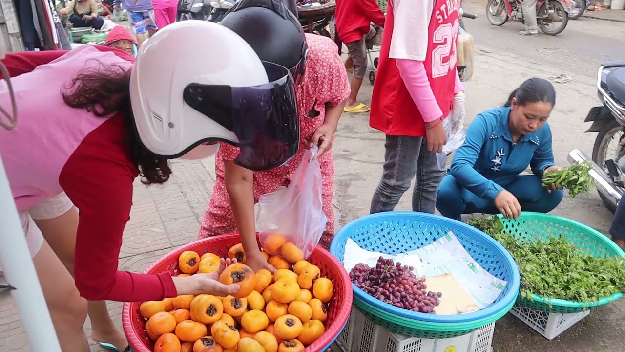 Cambodia Market Tour in 2021, early morning review fresh food at Prek Pnov market