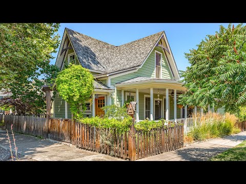385 B St, Ashland, OR home video tour