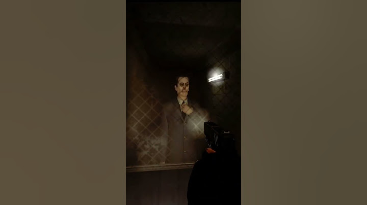 G-Man Fixes His Tie #gaming #halflife #blackmesa #gman