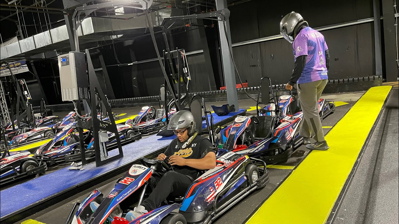 TMM PRESENTA EN SUPER CHARGED ENTERTAIMENT (TRAMPOLIN Y CARRO DE CARRERA) 2021