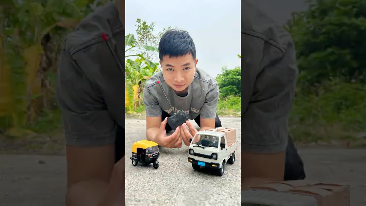 A three wheeled vehicle confronts a truck 🤩