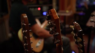 When youre the session guitarist AND the producer... Nashville
Sometimes they let you produce from the guitar chair. This is one of those days. Please meet my friends, Willow Hill. Their new EP just dropped. All guitars and co-production by yours truly. Check them out! I will upload some more content from their record, including how to play some of the licks and solos on their record. Thanks for watching!
http://youtube.com/willowhillmusic
https://music.apple.com/us/album/better-together-ep/1753007871
Personnel:
Miles McPherson - drums
Craig Young - bass
Tim Galloway - acoustic guitar, mandolin
Luke Moseley - keys, B3
Kyle Pudenz - fiddle
Justin Ostrander - electric guitar, producer
Mark Lonsway - bgv, engineer, producer
Mike Stuckey - videographer
MERCH: https://the-jo-store-2.creator-spring.com
GUITAR AND HOME RECORDING GEAR:
**I will make a small amount of money if you order through the links below, at no extra cost to you**
Throbak Overdrive Boost:
https://shop.throbak.com/ODBJO
Throbak 55/56 SB MXV P90s:
https://shop.throbak.com/5556JO
GREAT mics for speaker cabs:
Heil PR30: https://amzn.to/3R3u0Mm
Shure SM57: https://sweetwater.sjv.io/AW5D4N
Sennheiser e609 Silver: https://sweetwater.sjv.io/oqJWrE
My acoustic microphone:
Miktek C5 small diaphragm condenser: https://sweetwater.sjv.io/EKAj3Q
They come in matched pairs, too: https://sweetwater.sjv.io/NkEVZb
Mic cables (mic to pre, pre to interface OR mic to interface):
15 ft: https://sweetwater.sjv.io/LXEG9o
20 ft: https://sweetwater.sjv.io/9gq3Kj
50 ft: https://sweetwater.sjv.io/k0AXx3
Audio interface:
Universal Audio Apollo Twin X Duo: https://sweetwater.sjv.io/xkoP7R
Monitor cables TRS-XLR male
-5ft (right monitor) https://sweetwater.sjv.io/KjEAQe
-10ft (left monitor) https://sweetwater.sjv.io/q4oqPg
Monitors:
Yamaha Powered 5 Monitors HS5: https://sweetwater.sjv.io/k0AXm3
Yamaha Powered 8 Monitors HS8: https://sweetwater.sjv.io/AW5DbN
HS8 bundle with stands and a sub: https://sweetwater.sjv.io/m51BAa
If you do want to go ALL OUT, heres my mic pre:
Chandler TG2 Abbey Road edition: https://sweetwater.sjv.io/QyEgox
requisite PSU-1 power supply: https://sweetwater.sjv.io/eKjG9X
GEAR I use EVERY DAY
**I will make a very small amount of money if you order through these links below, at no extra cost to you**
Revv D20 https://sweetwater.sjv.io/6eAaLQ
UA OX Amp Top Box https://sweetwater.sjv.io/vNyLk3
PolyTune headstock tuner https://sweetwater.sjv.io/k0znKV
D’Addario NYXL 10-46 https://sweetwater.sjv.io/daLXW2
D’Addario NYXL 11-49 https://sweetwater.sjv.io/Nkzdx1
D’Addario 10.5-48 (VERY COOL) https://sweetwater.sjv.io/y2yDKG
D’Addiaro Baritone 13-62 https://sweetwater.sjv.io/
Dunlop Large glass slide 213 https://sweetwater.sjv.io/k0zndV
Revv Shawn Tubbs Tilt Overdrive https://sweetwater.sjv.io/0ZmraE
Nobels ODR-1 Natural Overdrive https://sweetwater.sjv.io/oqz2ME
Jackson Audio Hourglass Dual Compressor https://sweetwater.sjv.io/R5YY1y
Line6 HX Effects https://sweetwater.sjv.io/g1DznX
Eventide H9 MAX https://sweetwater.sjv.io/EK9n6D
Strymon Mobius Modulation https://sweetwater.sjv.io/75yAg5
Strymon Timeline delay https://sweetwater.sjv.io/LXnvk0
Meris Mercury7 Reverb https://sweetwater.sjv.io/q4ARdg
Meris Polymoon Delay https://sweetwater.sjv.io/rQGvdD
Revv D20 https://sweetwater.sjv.io/6eAaLQ
UA OX Amp Top Box https://sweetwater.sjv.io/vNyLk3
Blackstar HT Stage 100 Mk III https://sweetwater.sjv.io/k0JbJd
Support the channel:
Paypal tip jar: ostrandermusic@gmail.com
Venmo tip jar: @justinostrander
My guitar setup guy:
https://www.macmillanguitars.com
My favorite studio headphones:
https://www.gk-music.com
Please SUBSCRIBE, and thanks for hanging out! When youre the session guitarist AND the producer... Nashville