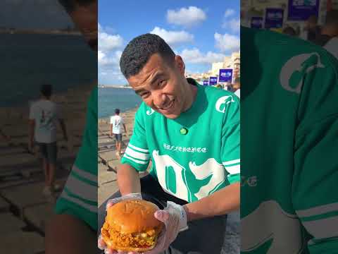تفتكرو بقاا هل الوحش برجر يستحق الزحمة دي