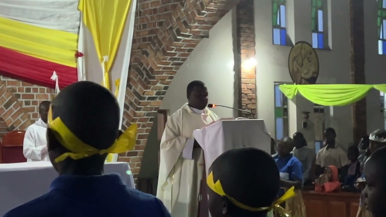 24:12:2025Holy mass on Christmas at Rubindi parish ￼