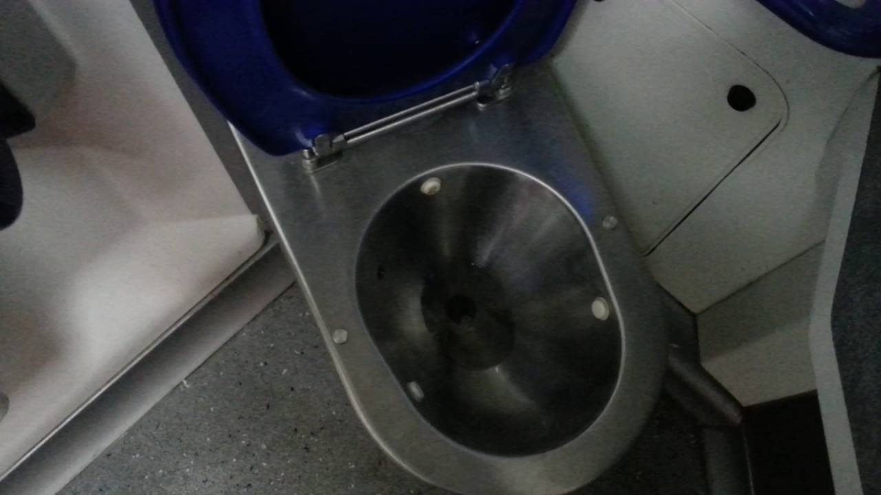 Toilet on the GWR From Gatwick Airport to Reading
