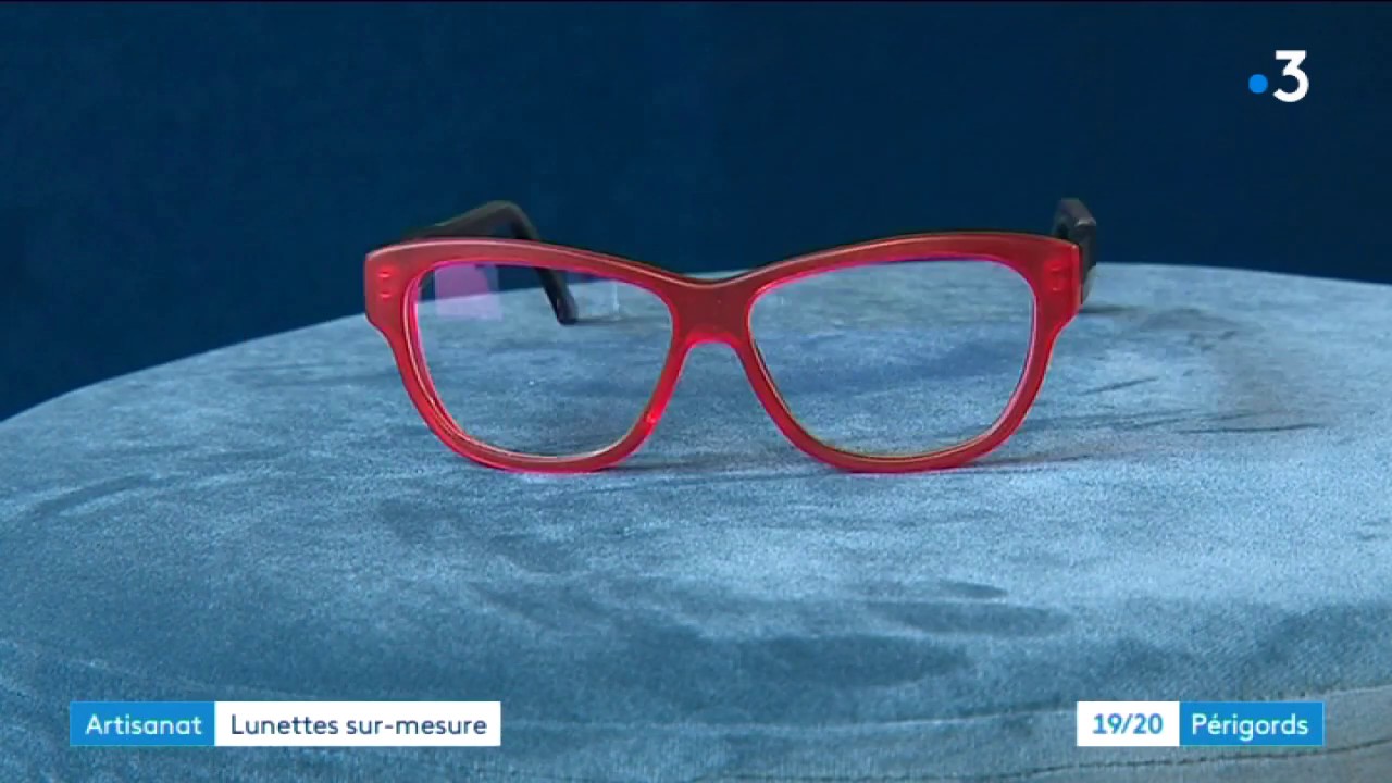 Sylvain Vialle, artisan lunetier installé à Thiviers (24)