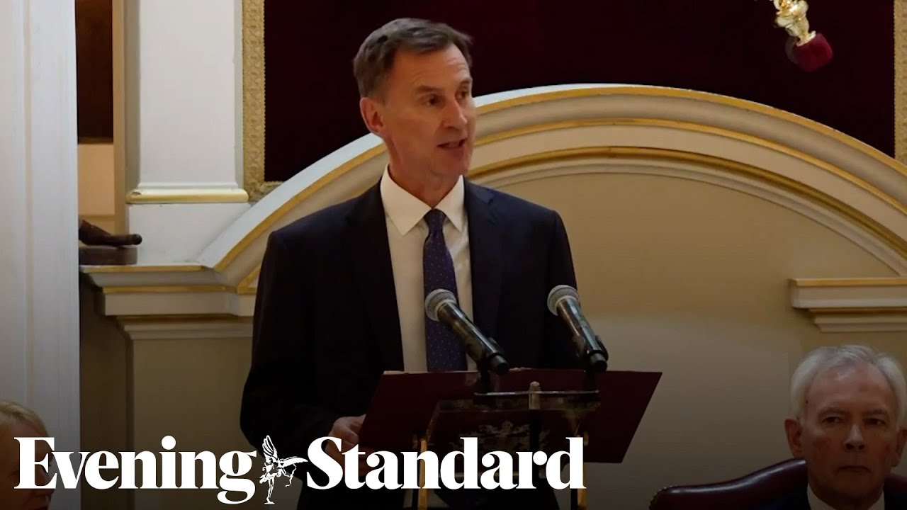 Jeremy Hunt prioritises tackling inflation over tax cuts amid pressure from Tory MPs