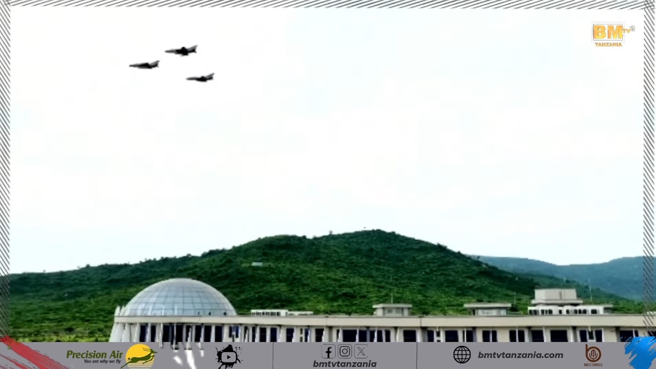 TAZAMA NDEGE NYUKI Zilivyokata Mawingu Wakati Rais Samia Akizindua Makao Makuu Ya Ulinzi Dodoma