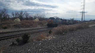 CSX 910 ES44AC-H Leads X422 with friendly engineer! 3/30/24