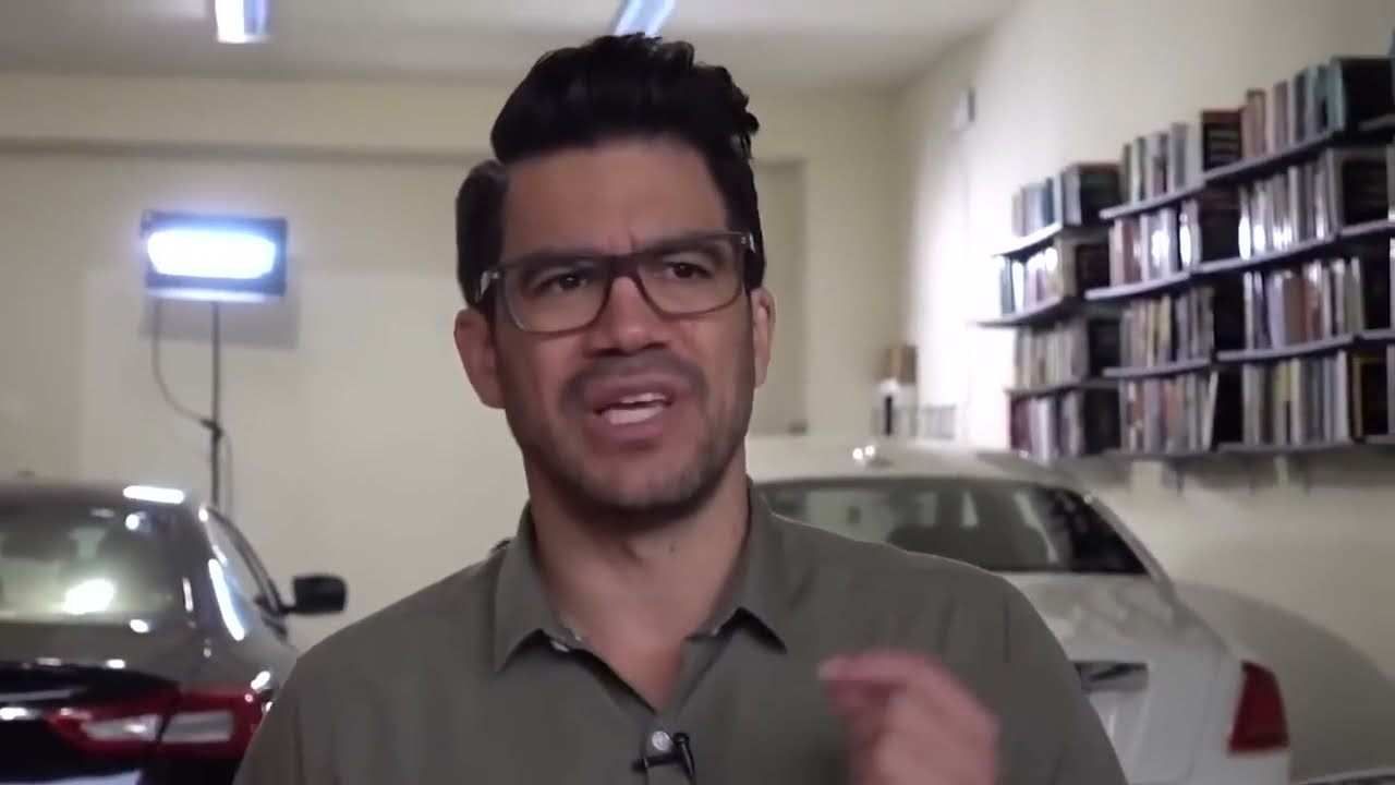 Tai Lopez Social Media Marketing
