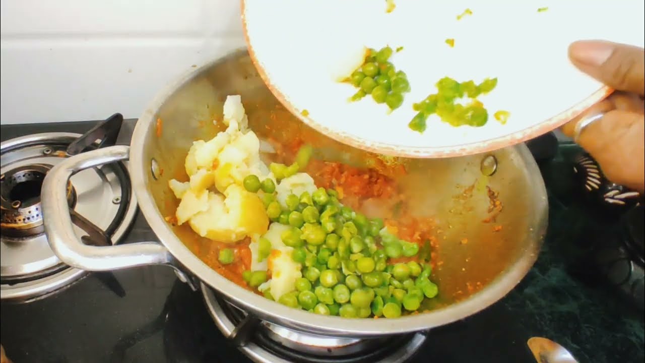 यूपी की Famous आलू मटर निमोना||Matar ka Nimona Recipe||Up style Matar Nimona Recipe 