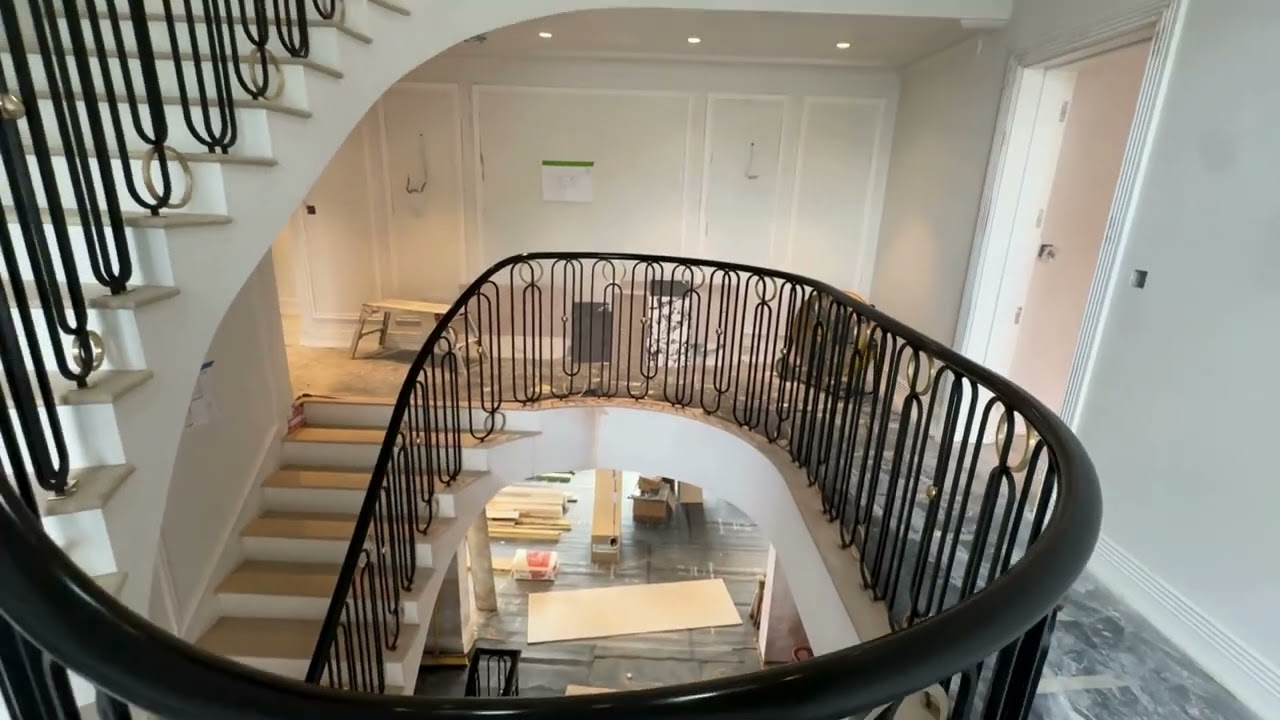 Set Design Curved Stairs 75 Curved Staircase