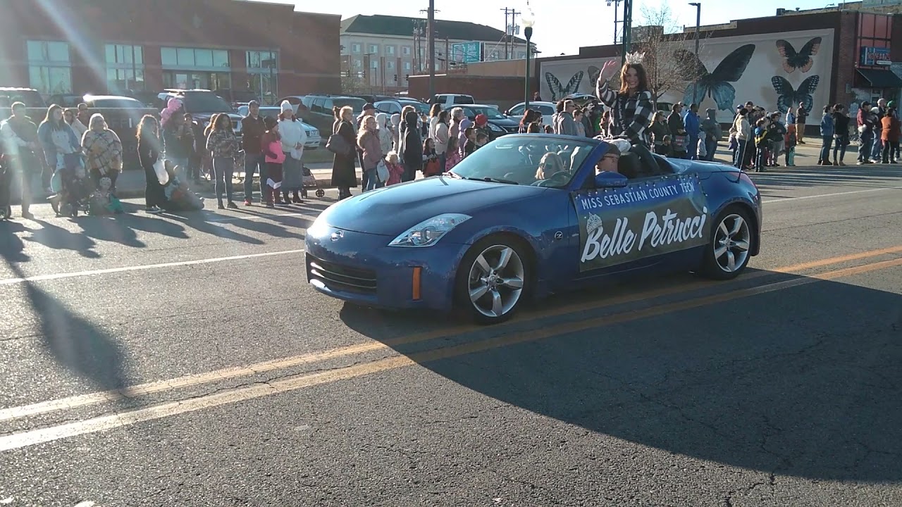 Fort Smith Christmas Parade 2022 Fort Smith Arkansas Christmas Parade 2021 Part 1 - Youtube