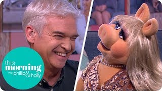 Kermit the Frog and Miss Piggy Are Very Happy Just Being Friends | This Morning