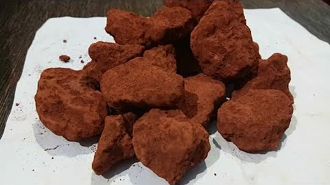 Selling Clays,Chalks And Slates Worldwide/Ruby Red...