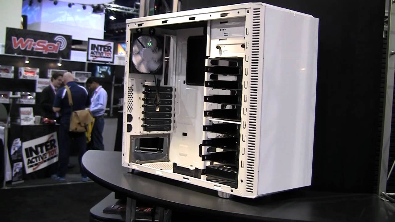 DazMode @ CES 2012 - Fractal Design and Mnpctech modded case - DazLab Weekly (32-2)