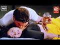 देखिये ससुर ने बहु के साथ शराब की नसे में किया भारी गलतियाँ - Aadmi Movie Best Romantic Scenes