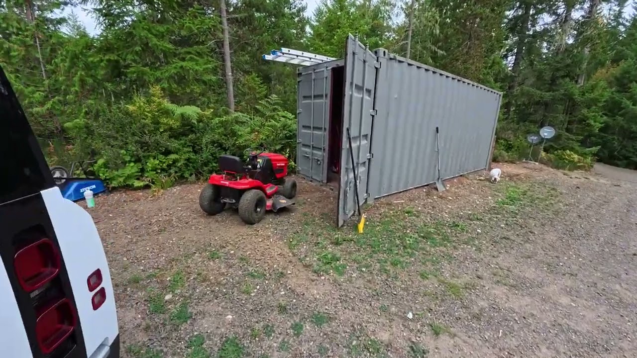 PBK ORIGINAL TOY BARN LIKE FOR MORE 