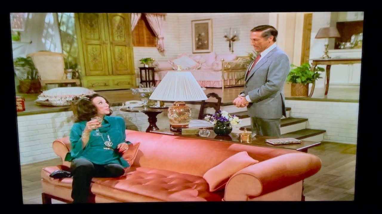 Dynasty: Alexis blackmails Cecil.