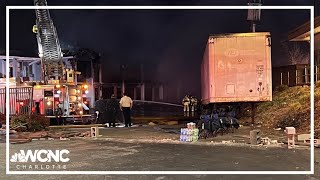 Crews battle 2-alarm fire at abandoned hotel in Gastonia