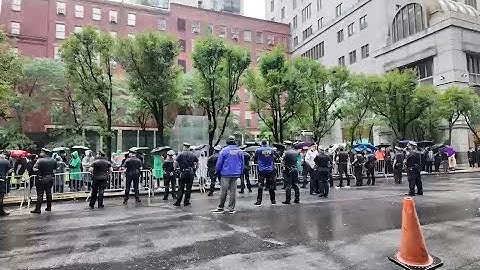 Arrests made after anti-ICE protests erupt in Lower Manhattan