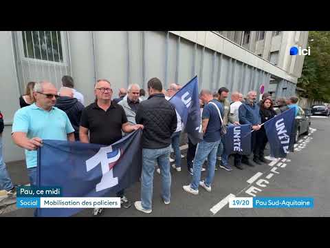 Unité police union rally outside the Pau police station