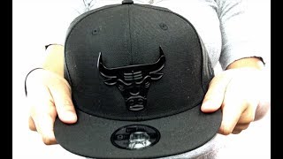 Bulls 'BLACK METAL-BADGE SNAPBACK' Black Hat by New Era
