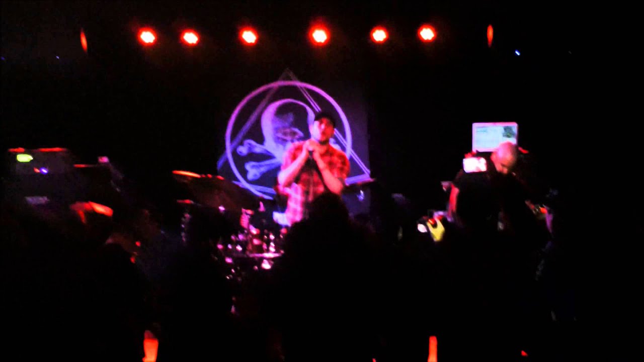 Car BombFinish It/Pieces of You/M^6 live 12/30/13 YouTube