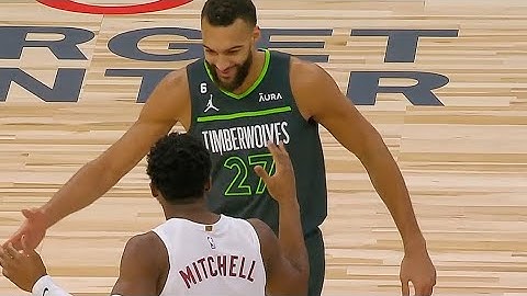 Rudy Gobert & Donovan Mitchell Facing off for the first time tonight as opponents 🤝