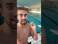 Nager avec une armure de 53 kg  shorts shortviral funny job swimming