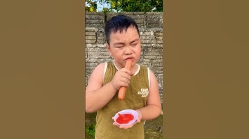 Ăn xúc xích thôi mà sao cồng kềnh quá vậy? 😄😄#shorts#sorts #funny #comedy #asmreating #asmr