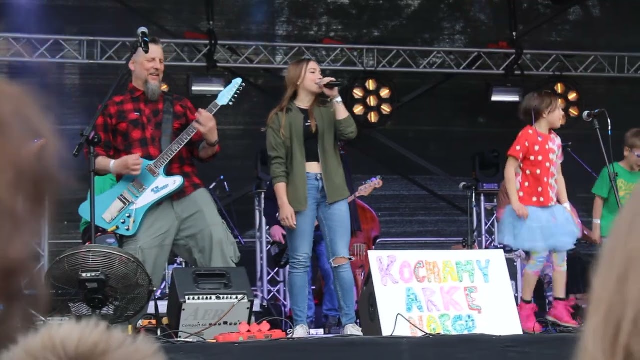 Arka Noego-Nieidealna, Poznań-Plac Wolności